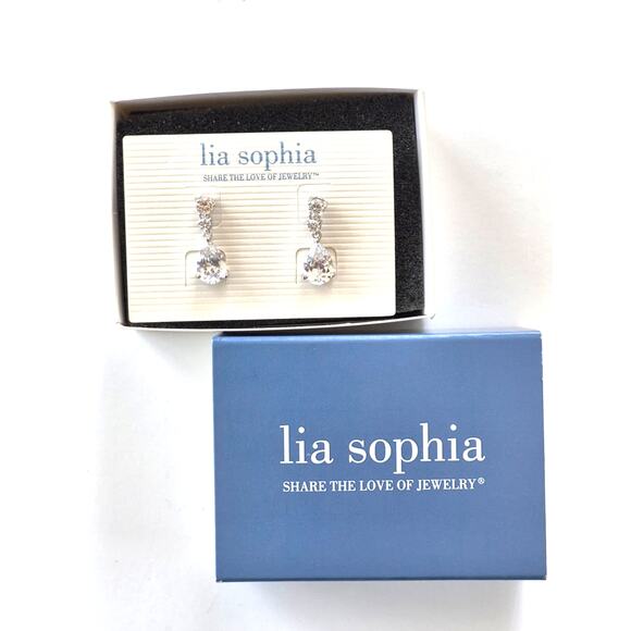 Lia Sophia Earrings Wedding Bells CZ 3 Stone Tear Drop Silver Tone 7 Carat Total - Picture 5 of 7